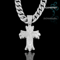 DIJE "CROSS" ICED OUT 📿